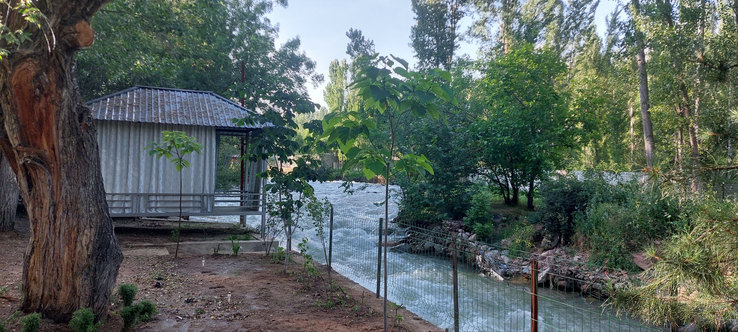 Chodakdacha dacha — Chodak Pop tumani — galereya rasm 2/8 | Dachala.uz