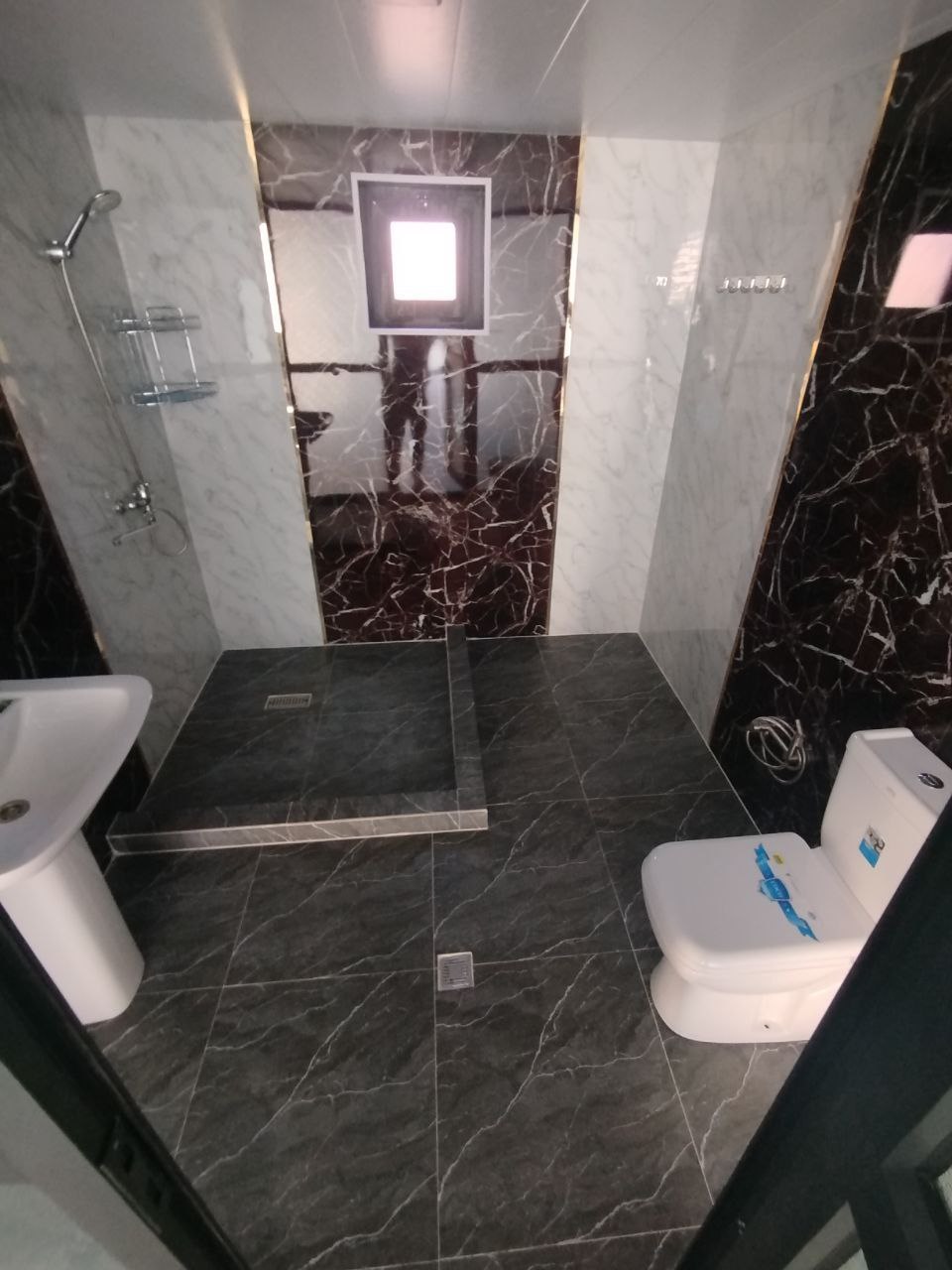 Hitech mini dacha — Chorvoq Bo'stonliq tumani — galereya rasm 8/11 | Dachala.uz