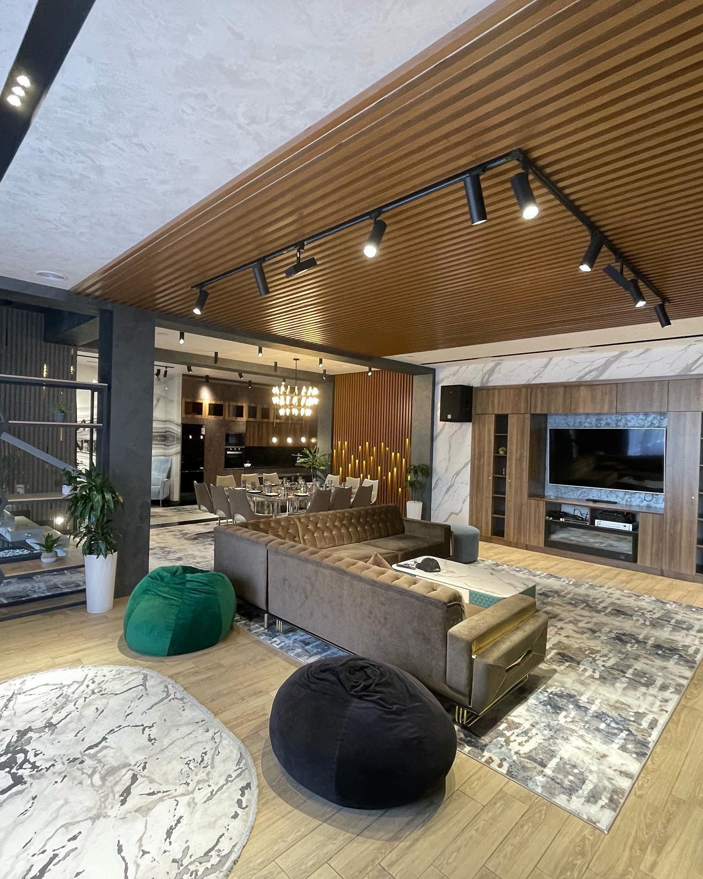 MIAMI PENTHOUSE dacha — Chorvoq Bo'stonliq tumani — galereya rasm 6/10 | Dachala.uz